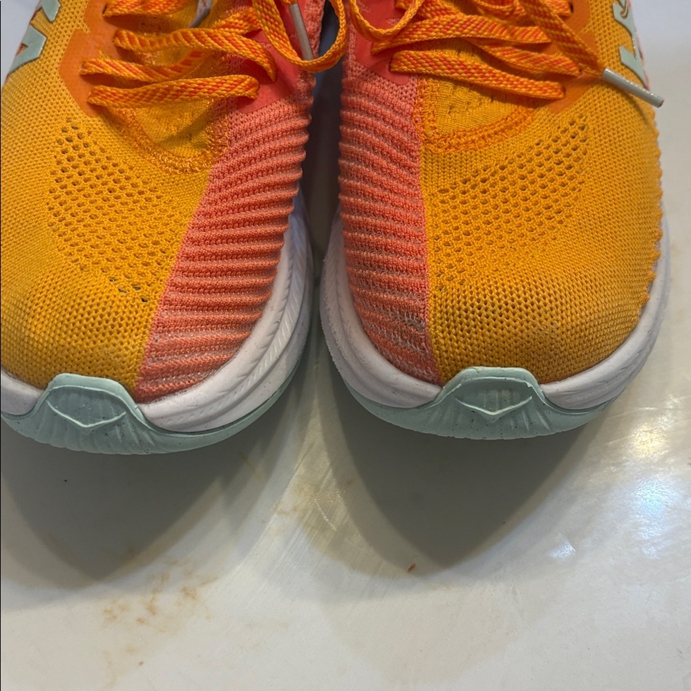 Hoka ladies 9 Carbon x Orange and white Lightweight Running Sneakers - Picture 7 of 11